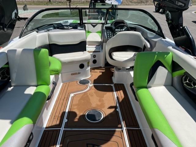 2015 Centurion FS44