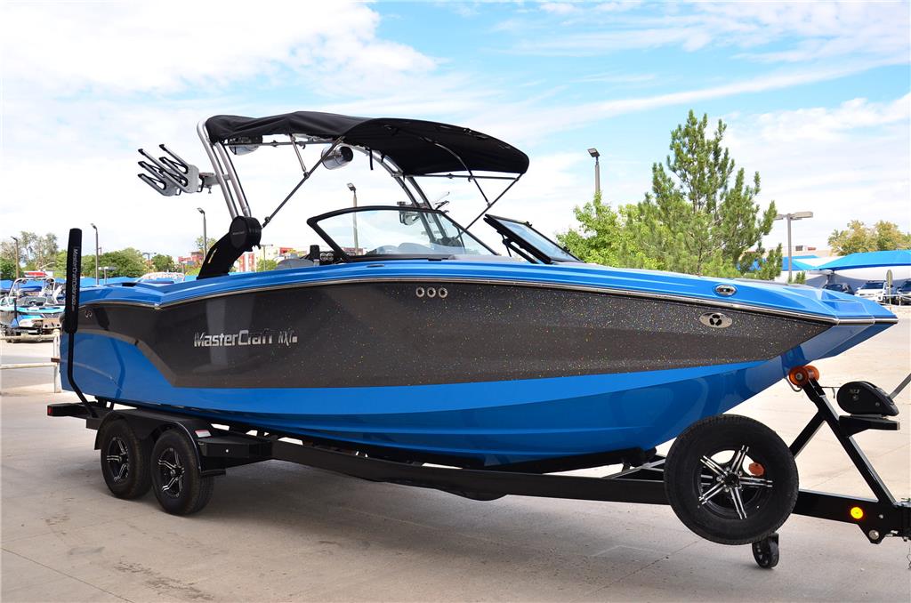 2022 MasterCraft NXT24 – ONE OWNER, LOW HOURS, SURFSTAR!