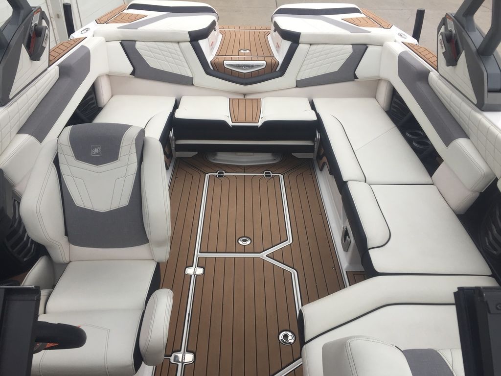2021 Nautique Super Air Nautique G23