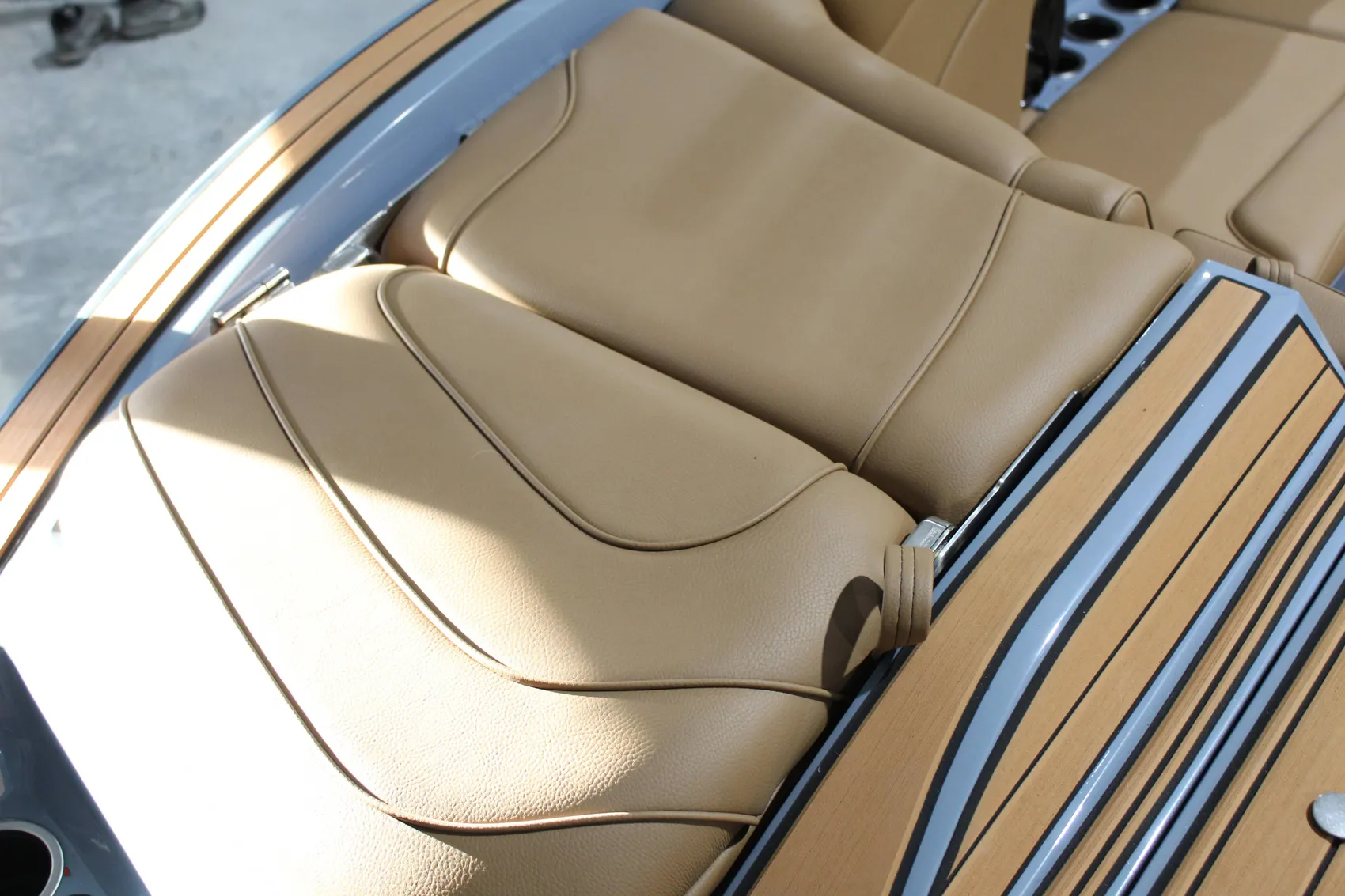 2024 MB Sports B52 23 Alpha