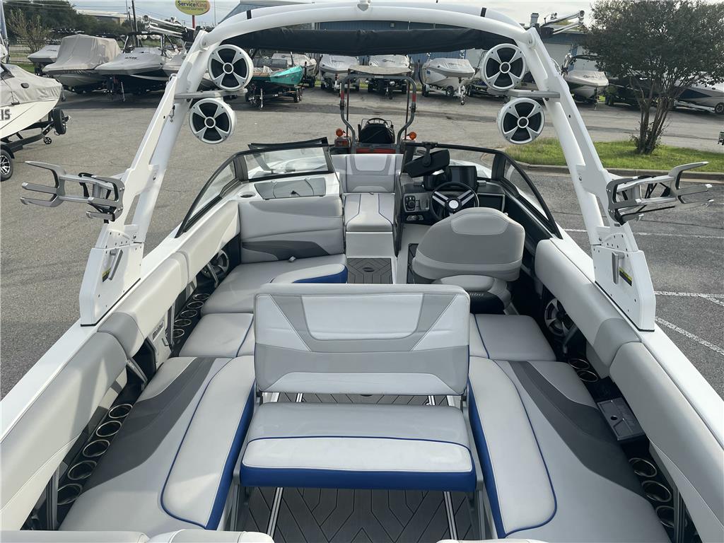 2018 Malibu 24 MXZ