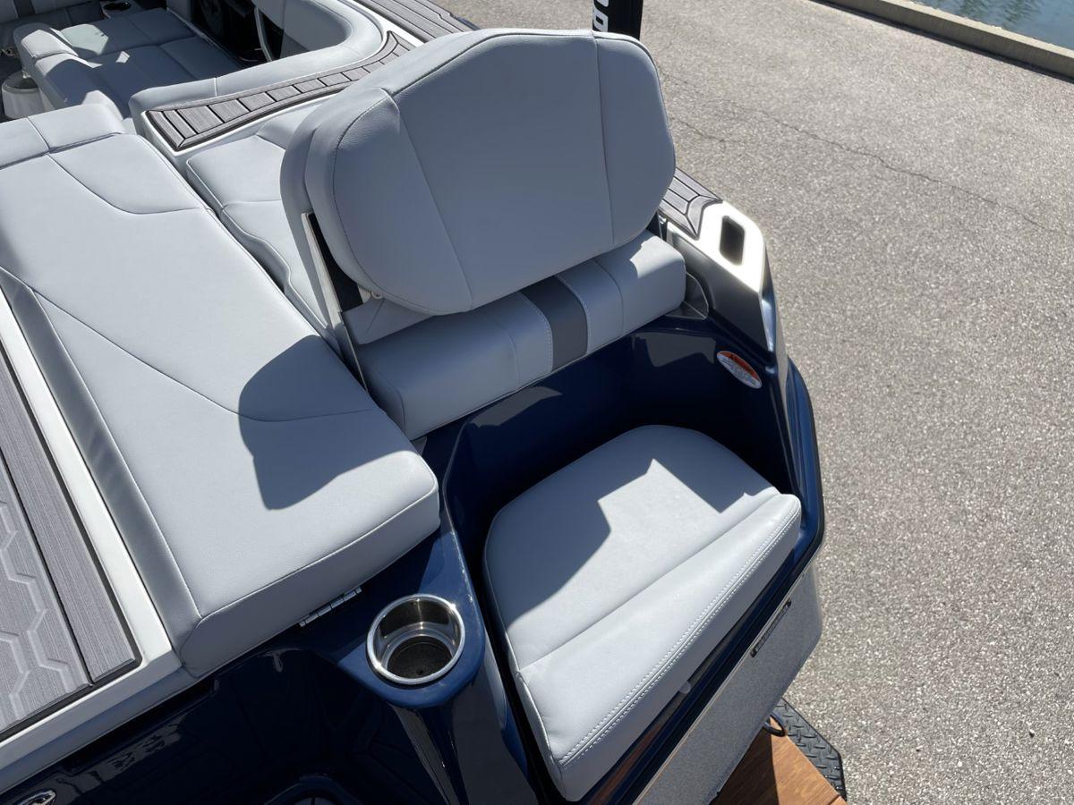 2023 MasterCraft XT23