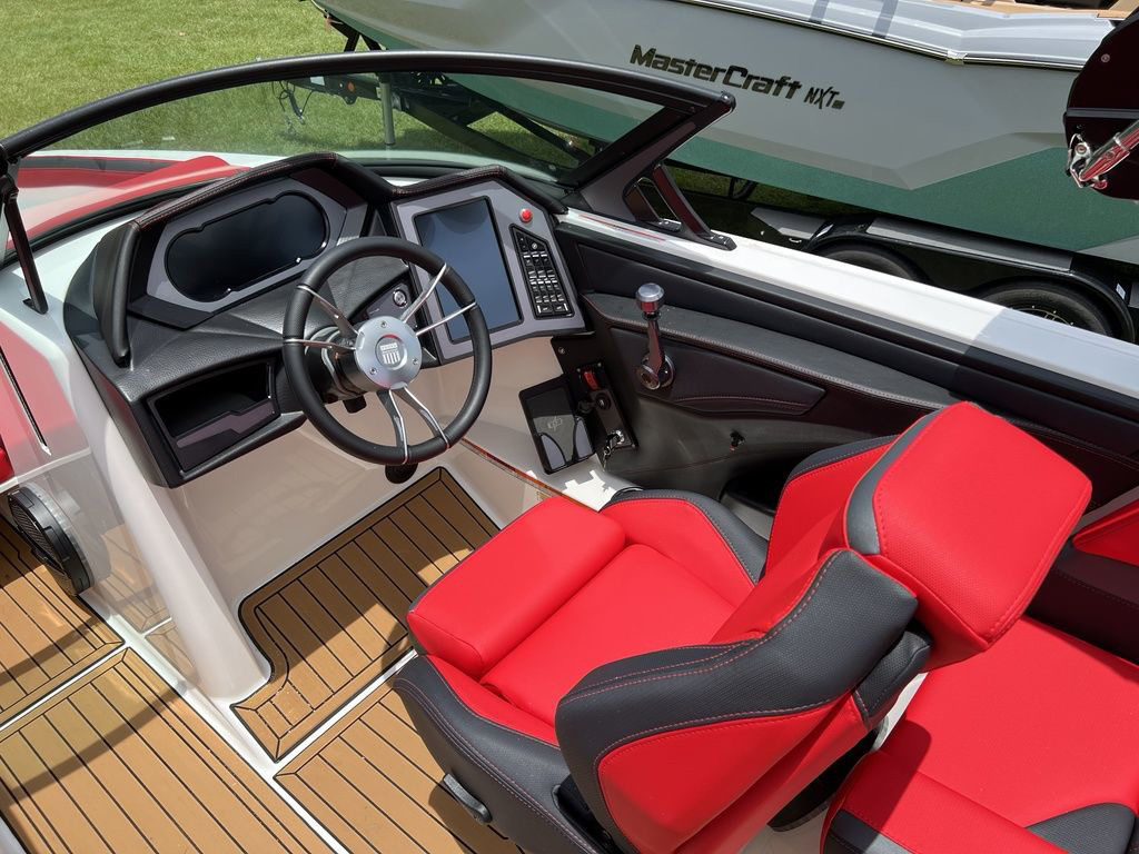 2024 MasterCraft XStar S