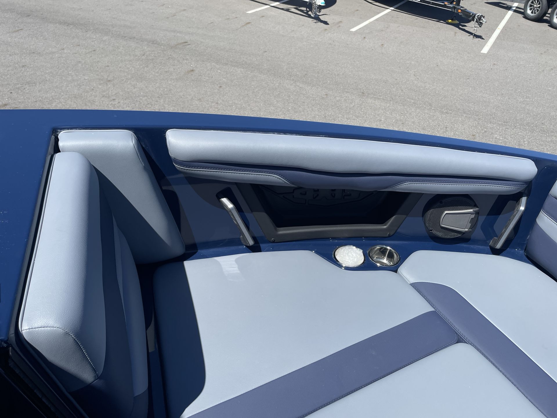 2024 Axis T250
