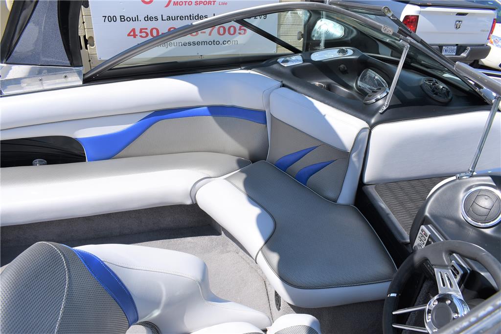 2012 Wakecraft  zr6    21' Low Hours