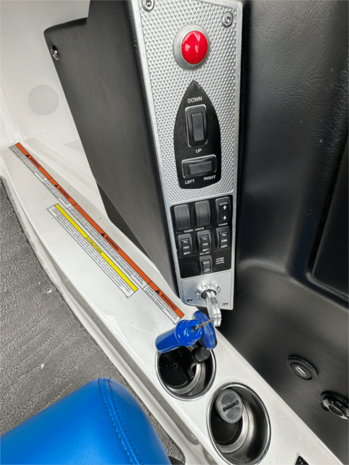 2015 Mastercraft X30 – Very Clean!