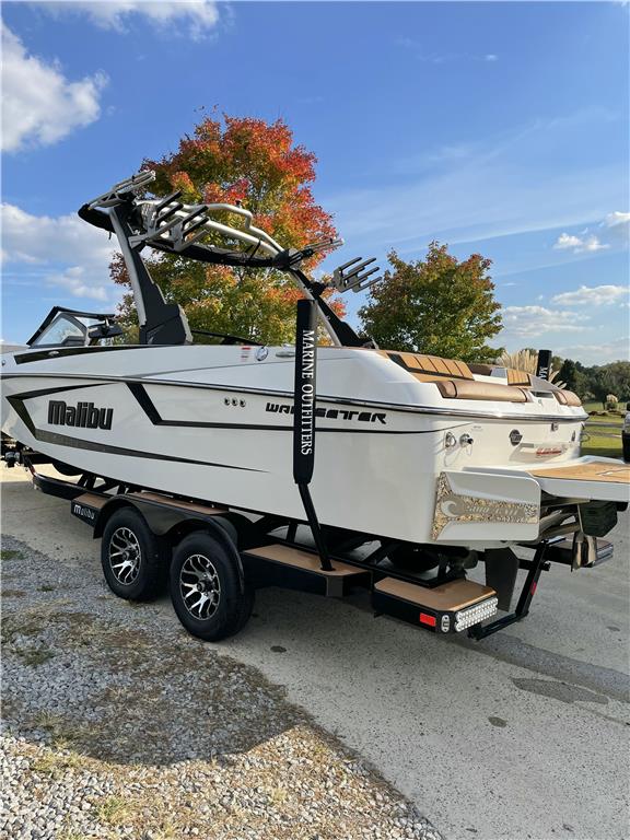 2022 Malibu 23 MXZ