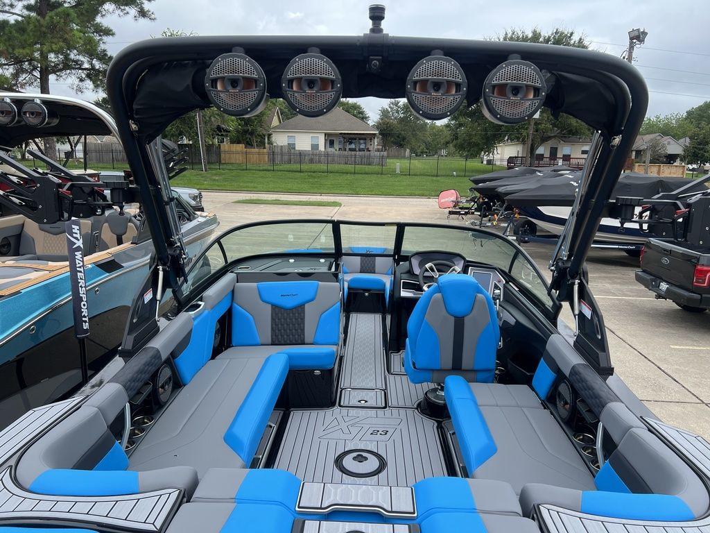 2024 MasterCraft XT23