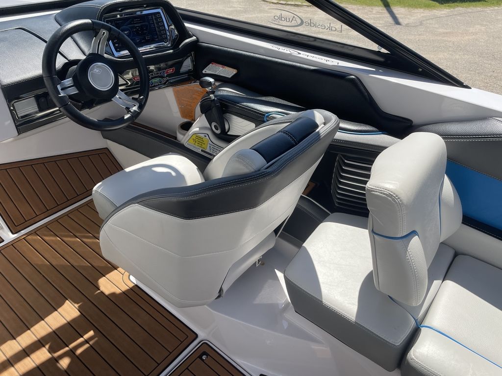 2013 Nautique G25
