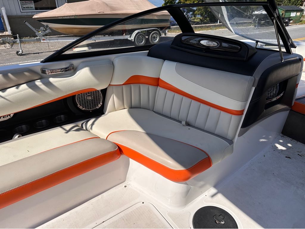 2014 Malibu Boats Wakesetter 22 MXZ