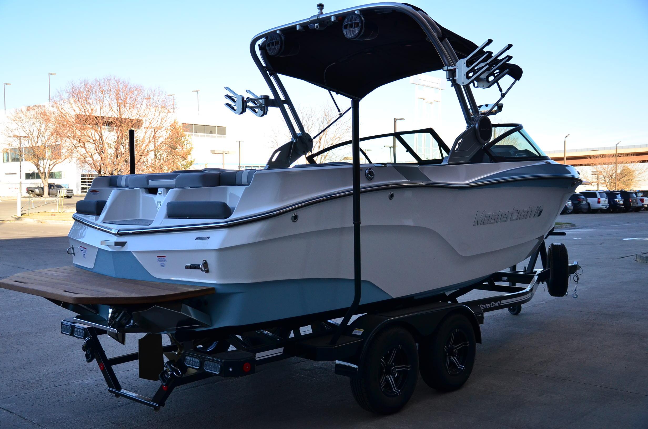 2024 MasterCraft XT22T – Model Year End Closeout! Call for a fast quote!