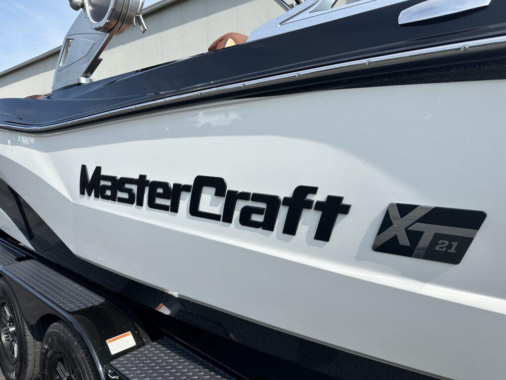 2018 MasterCraft XT21
