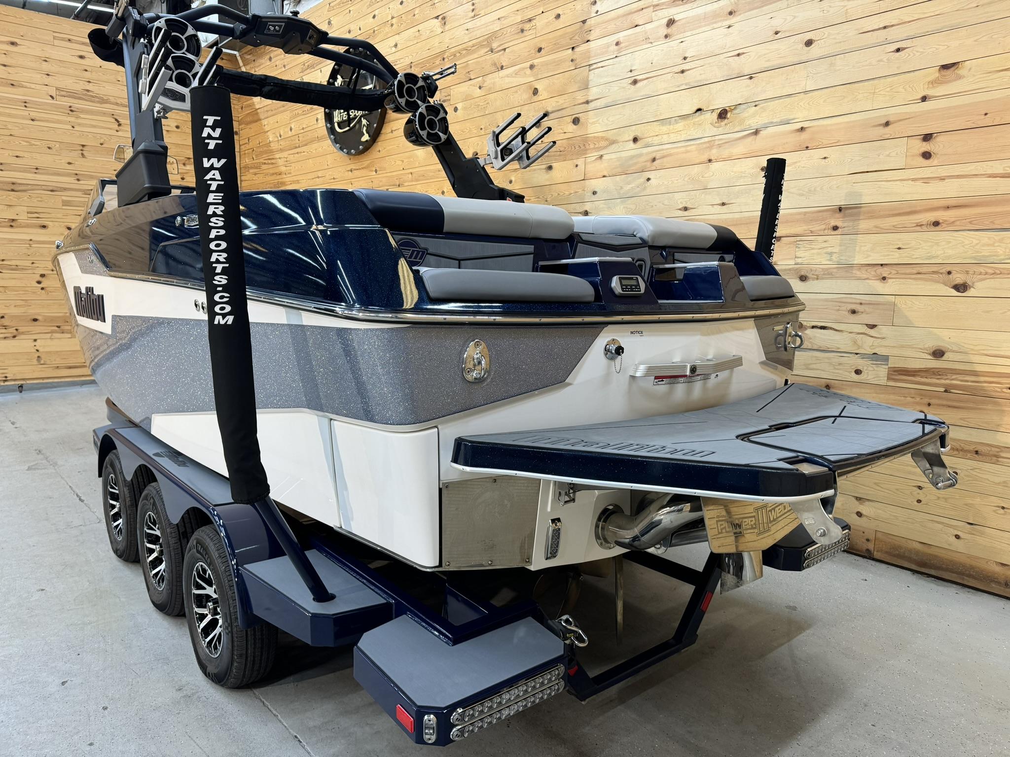 boat.Title
