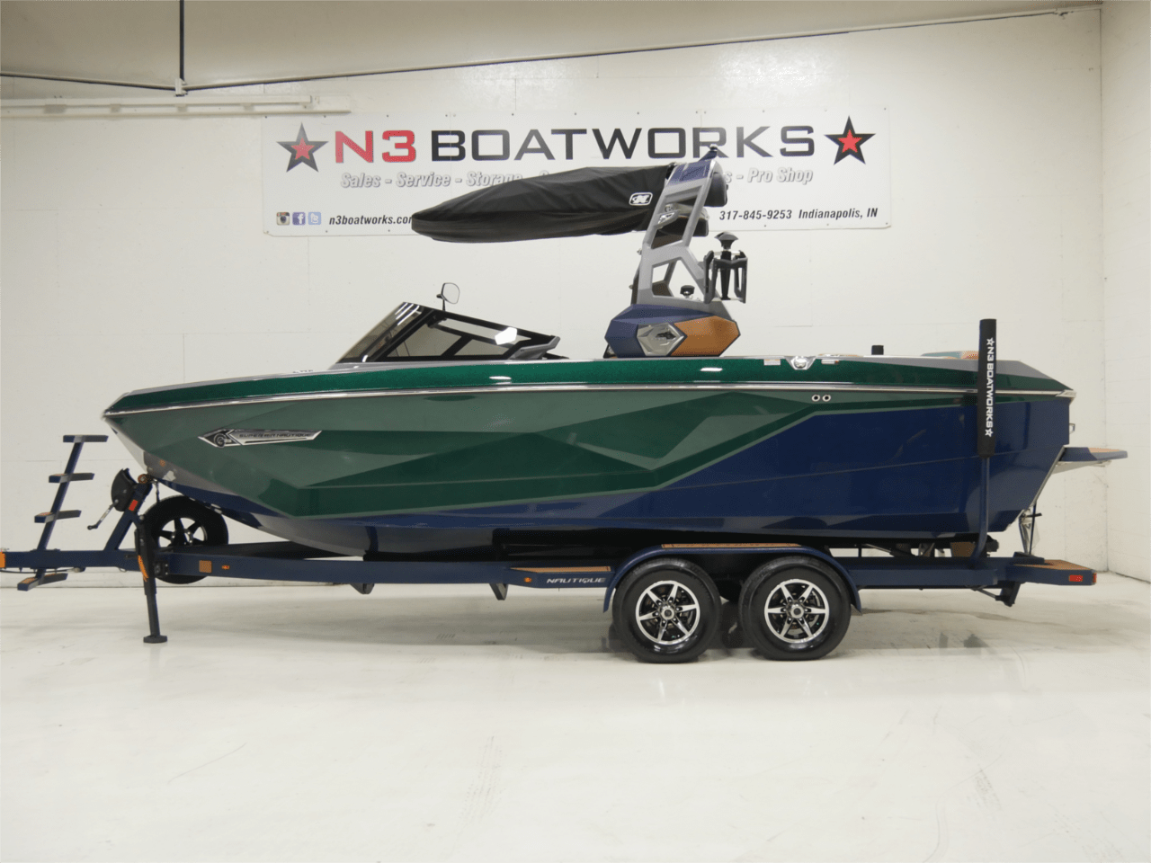 2021 Nautique G23 – Emerald Metal Flake/Admiral Blue