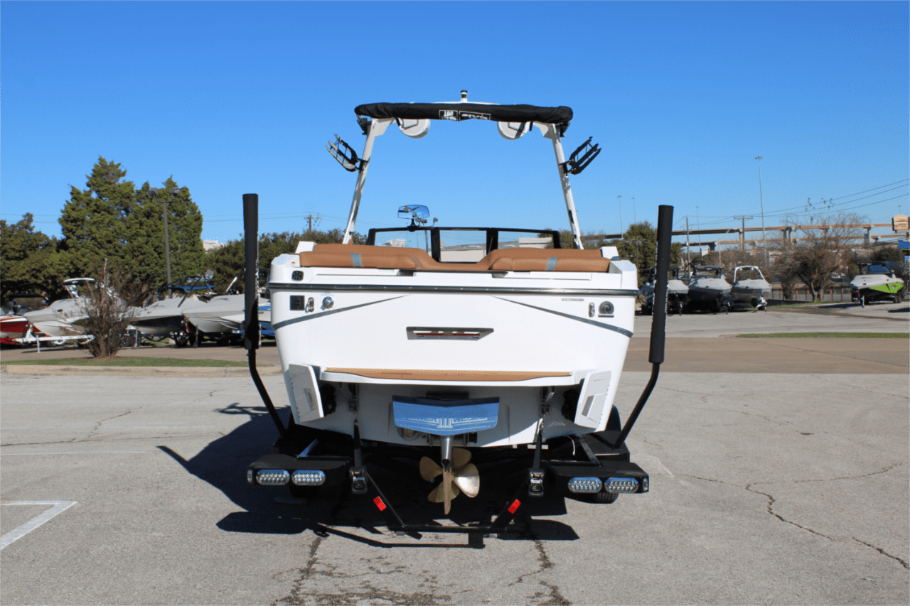 2025 Axis T250