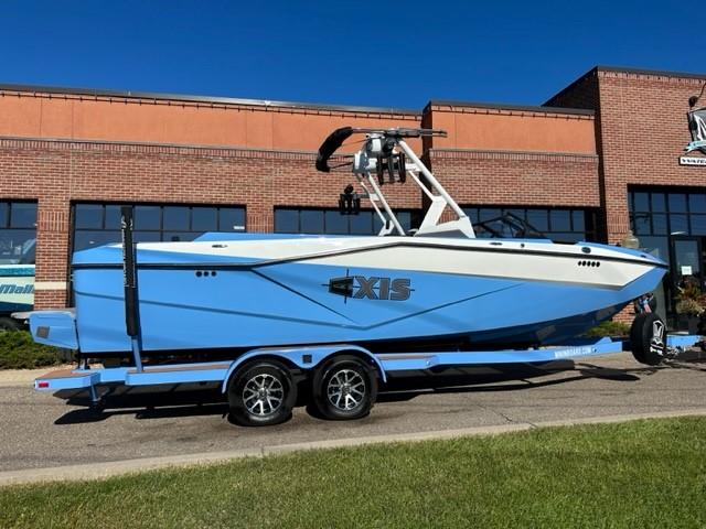 boat.Title