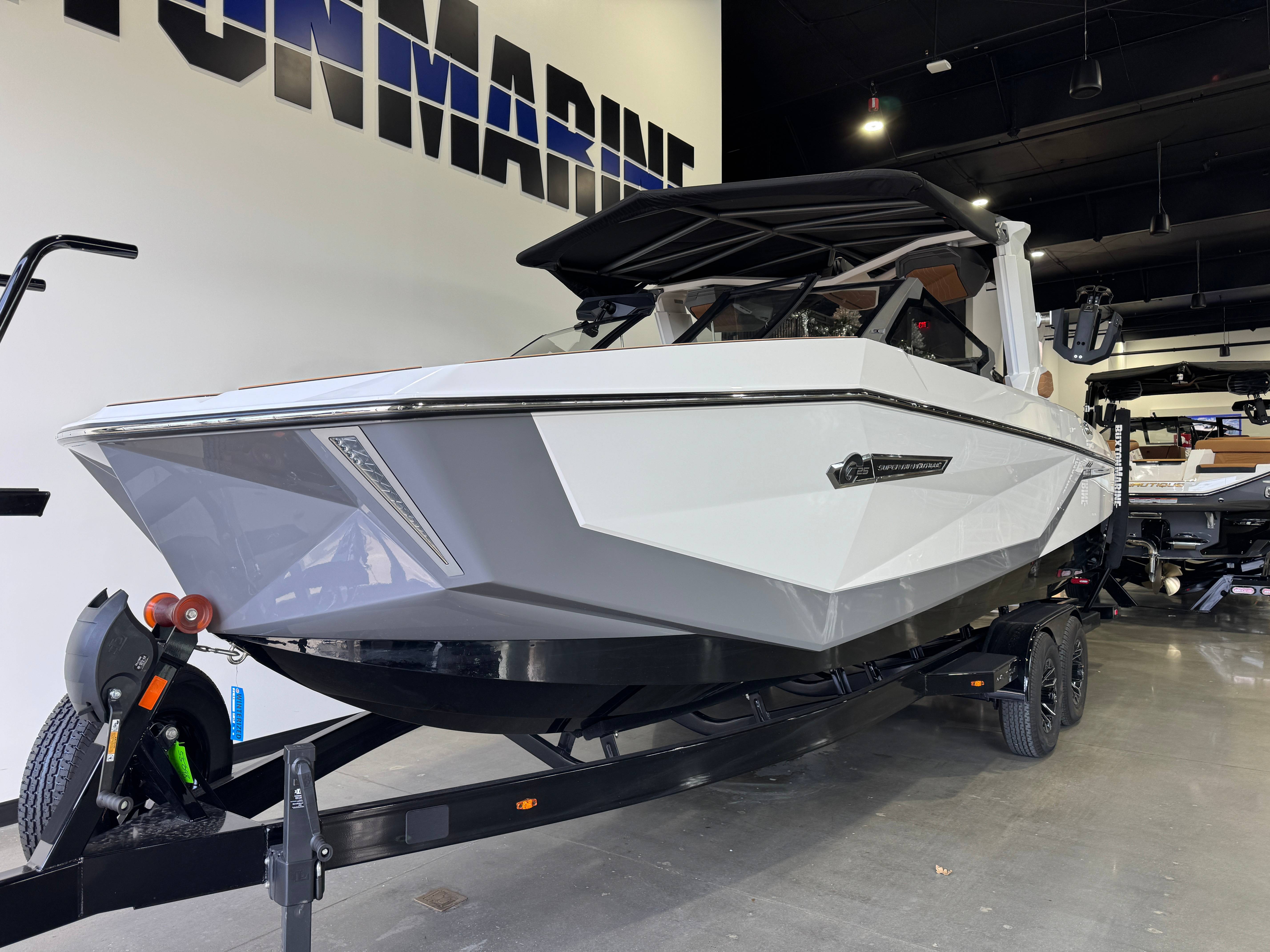 boat.Title