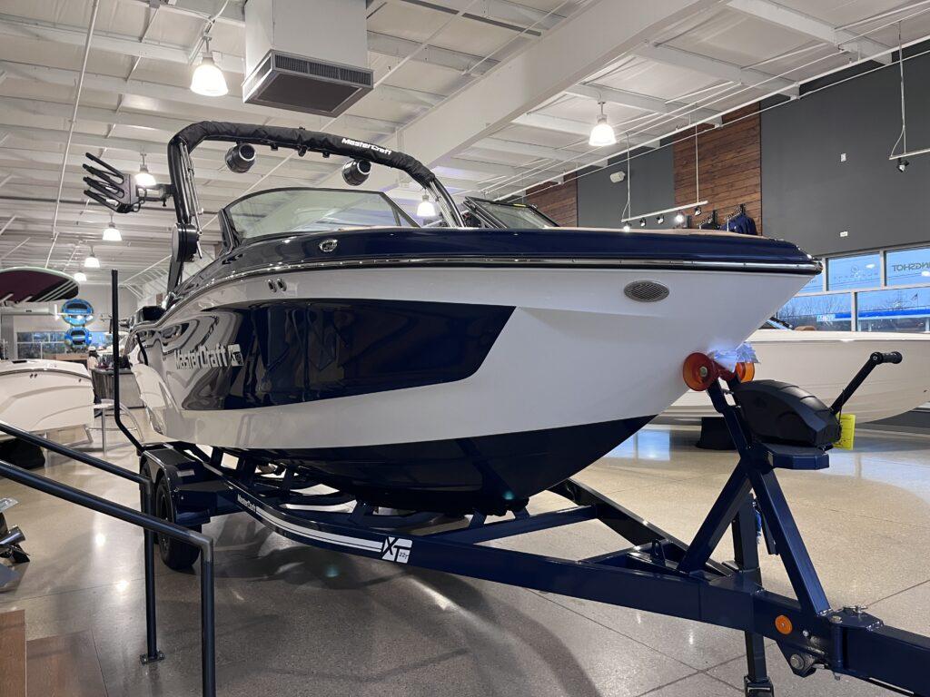2025 MasterCraft XT22T