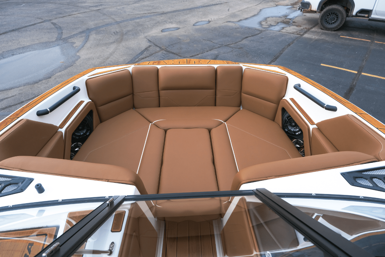 2025 Moomba Max KNOCK OUT PLUS PKG BEST VALUE