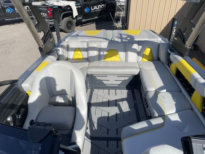2017 malibu boats 21-VLX