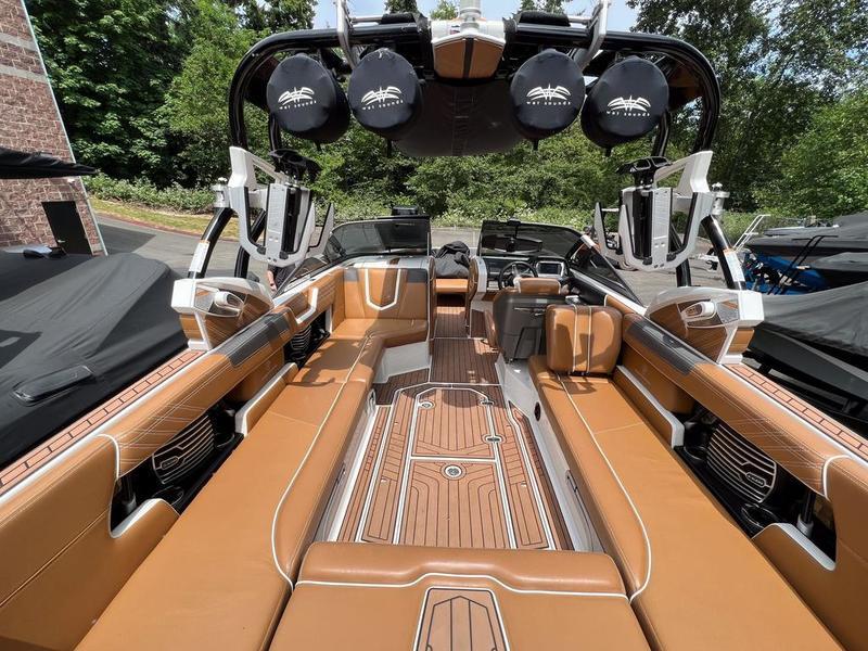 2016 Nautique G25