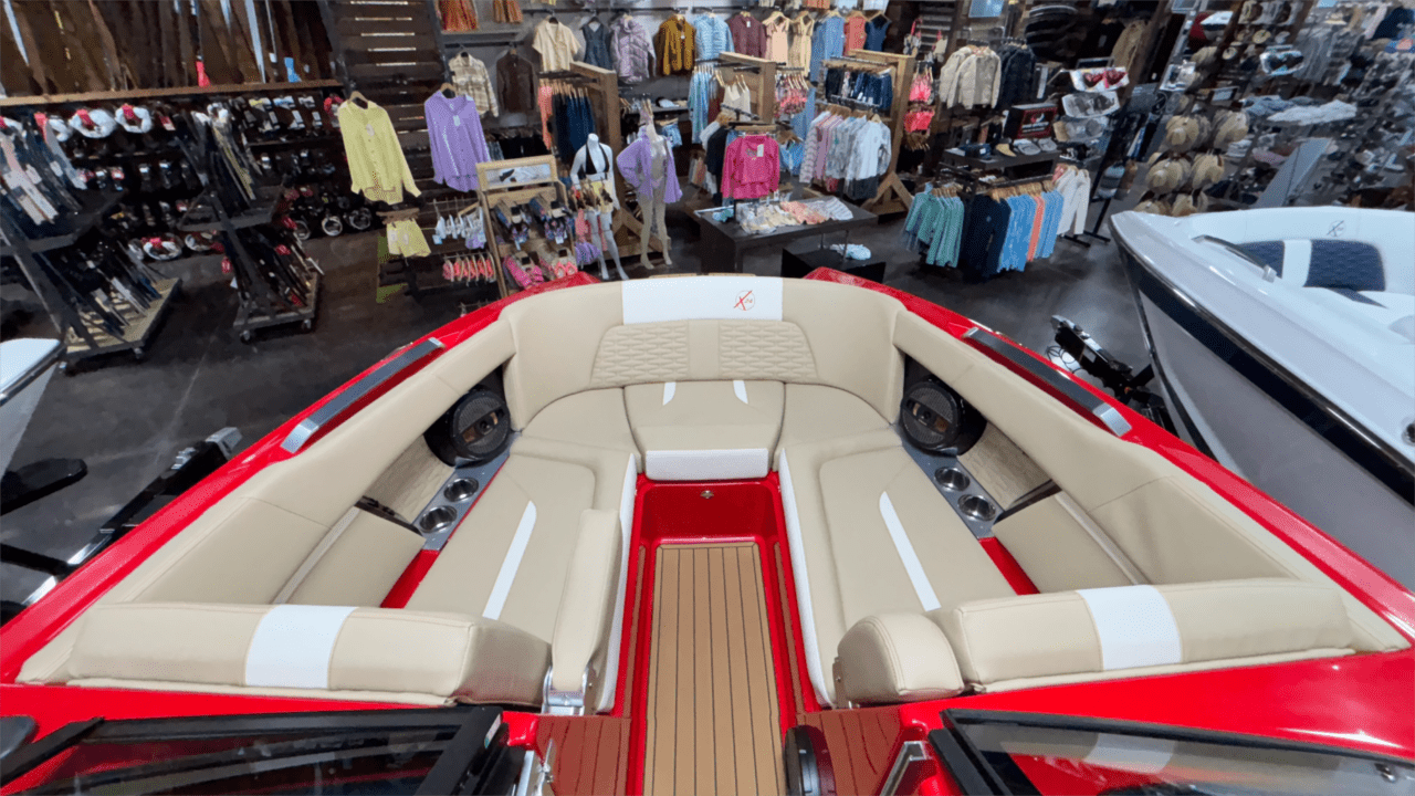 2025 MasterCraft X24