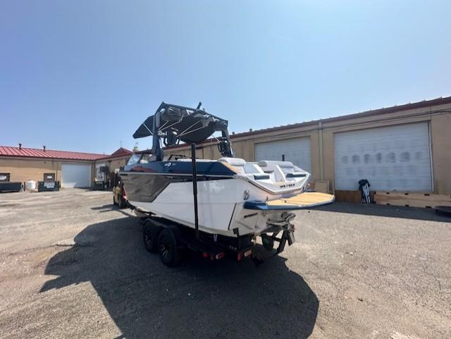 boat.Title