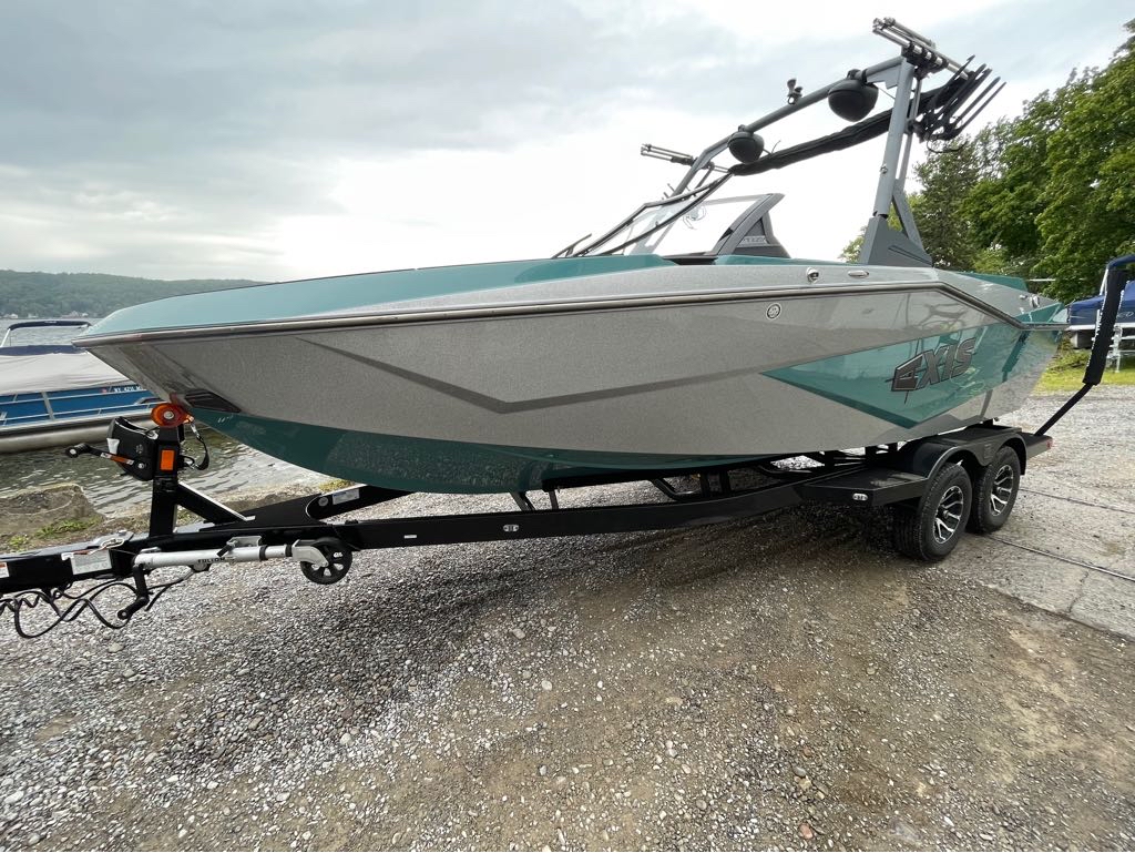 2024 Axis Wake Research T220