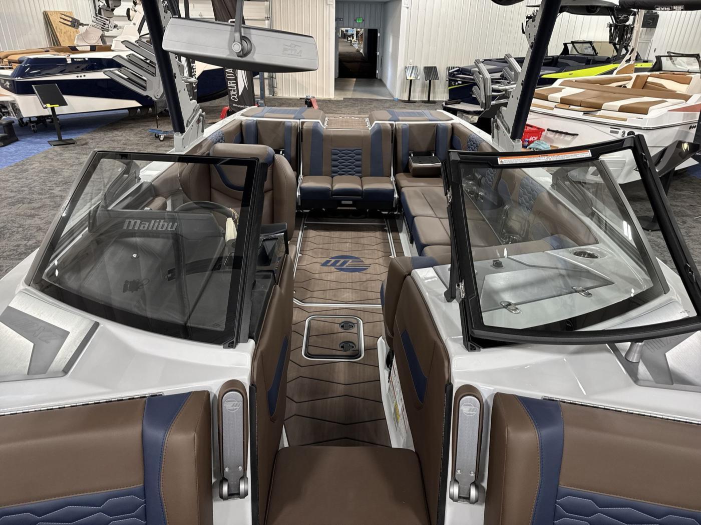 2025 Malibu 24 MXZ