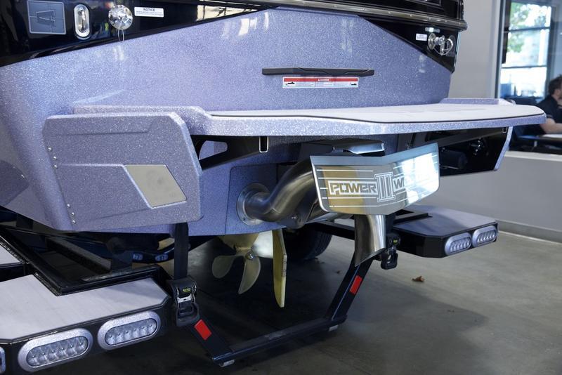 2025 Axis T220