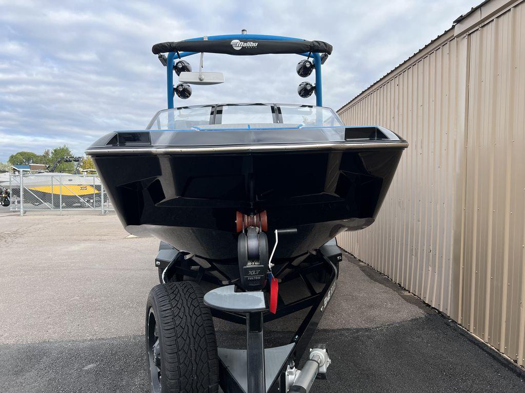 2021 Malibu Boats M220
