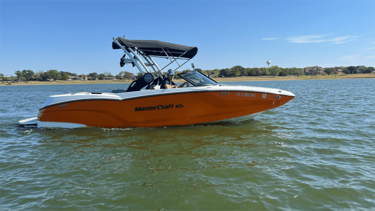2022 MasterCraft NXT22