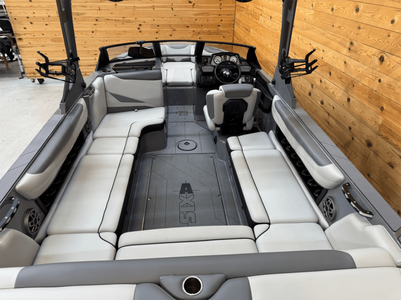 2021 Axis T23