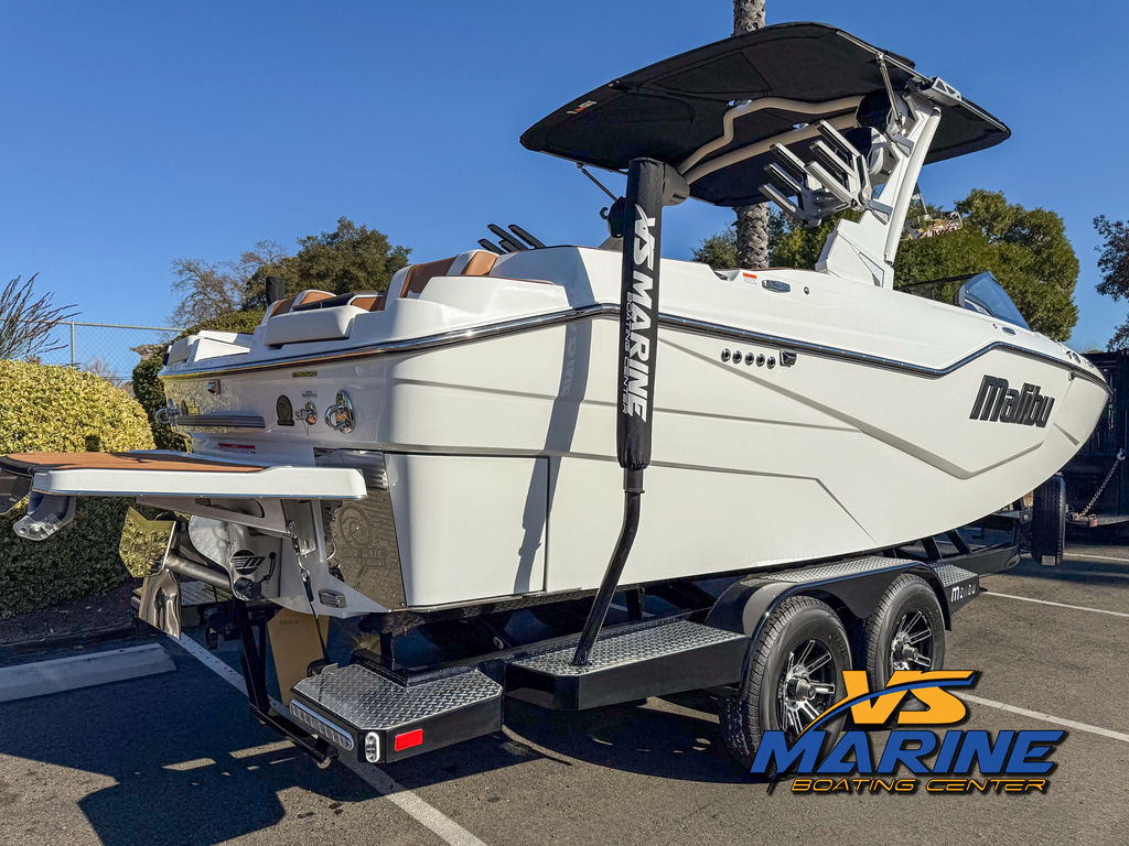 2025 Malibu Boats M230