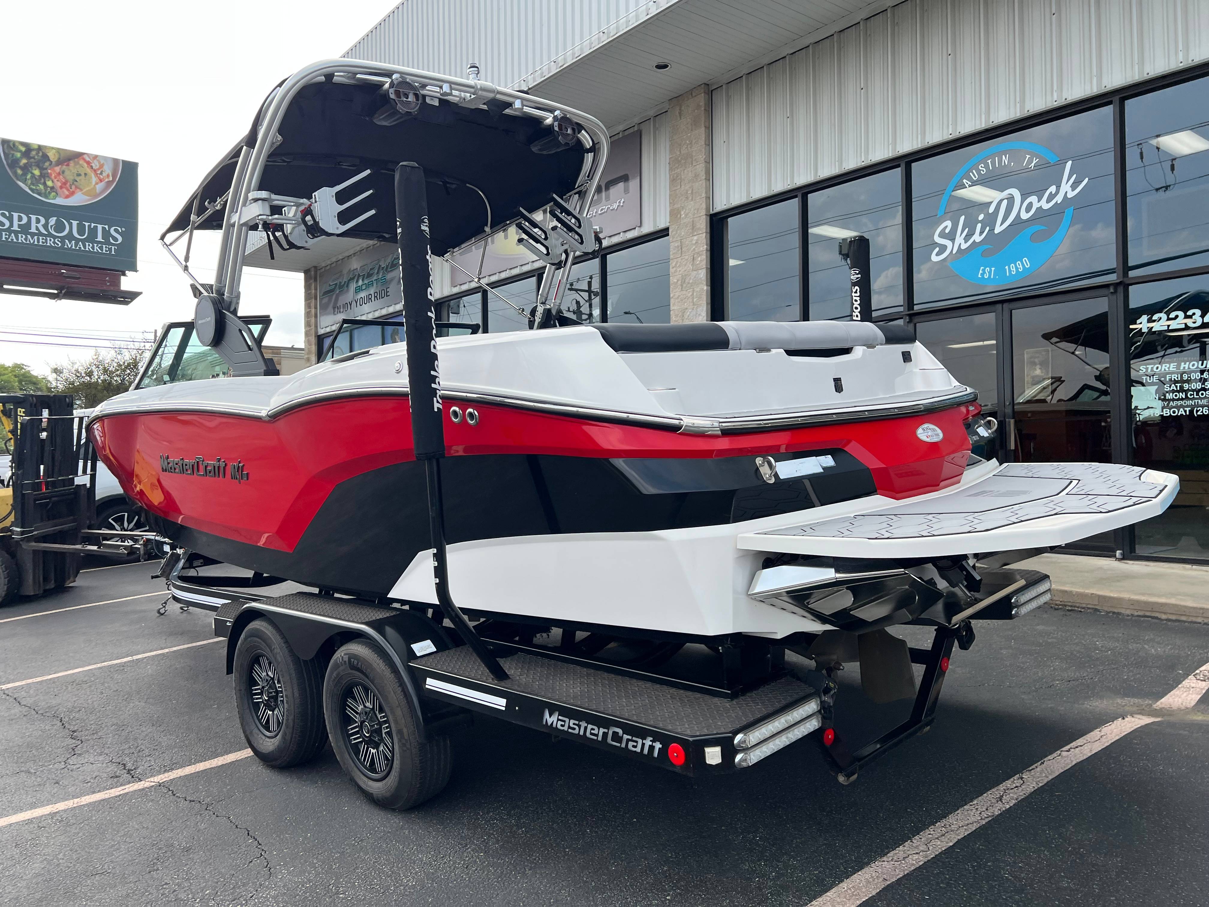 2022 MasterCraft NXT 22