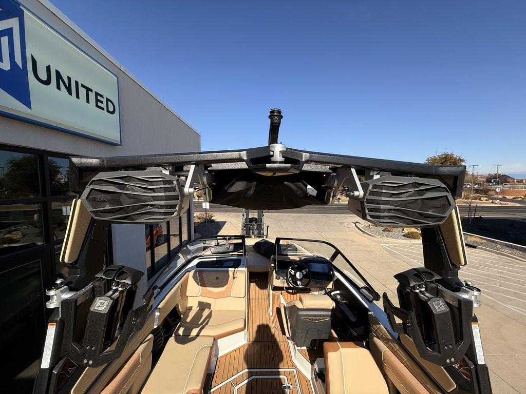 2024 Nautique G25