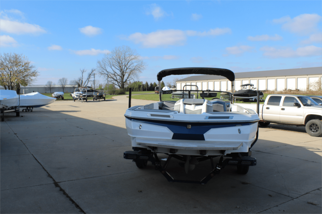 2024 Mastercraft Prostar