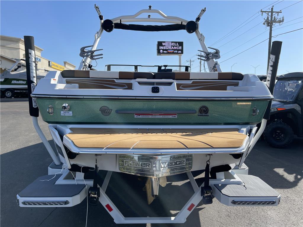 2024 Malibu Boats Wakesetter 21 LX