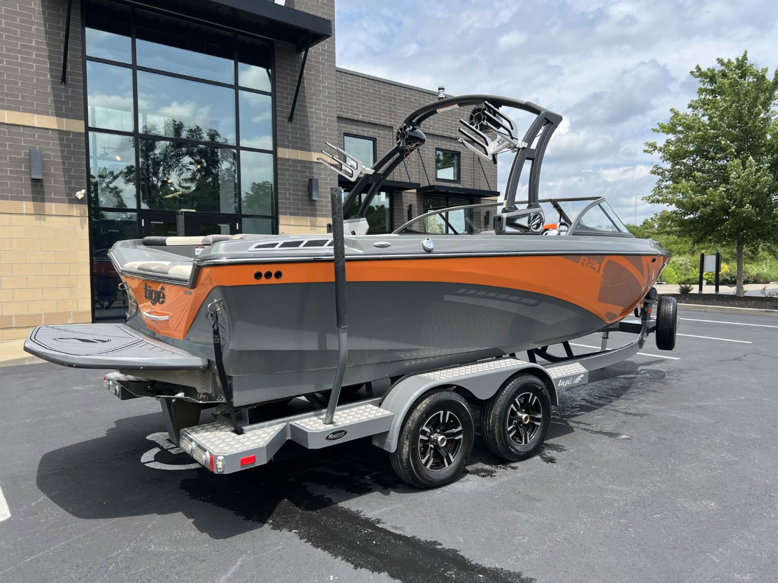 2017 tige R21