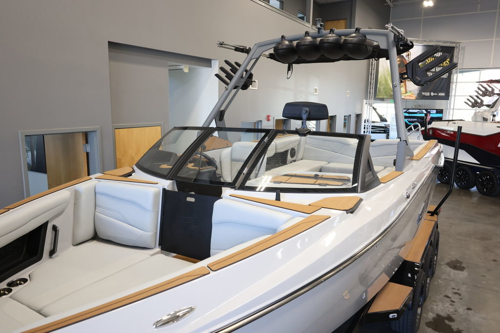 2024 Axis T250 - LT4 607hp