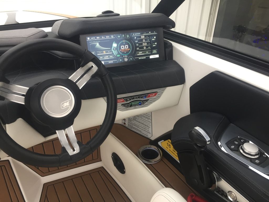 2021 Nautique Super Air Nautique G23