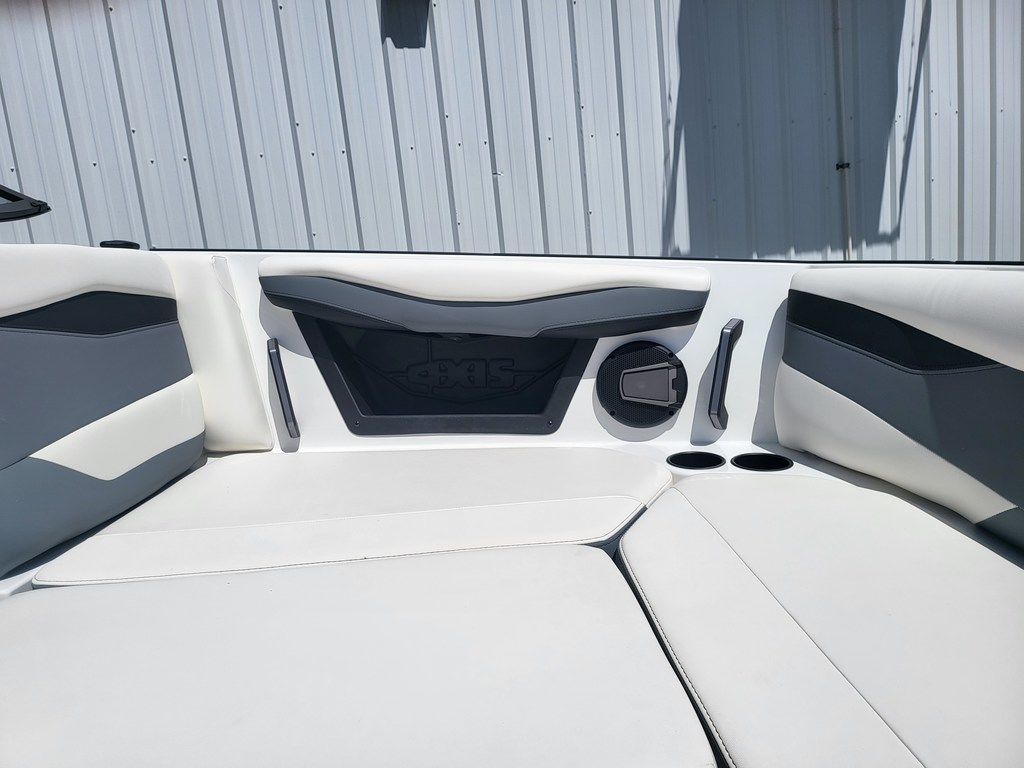2025 Axis Wake Research A245
