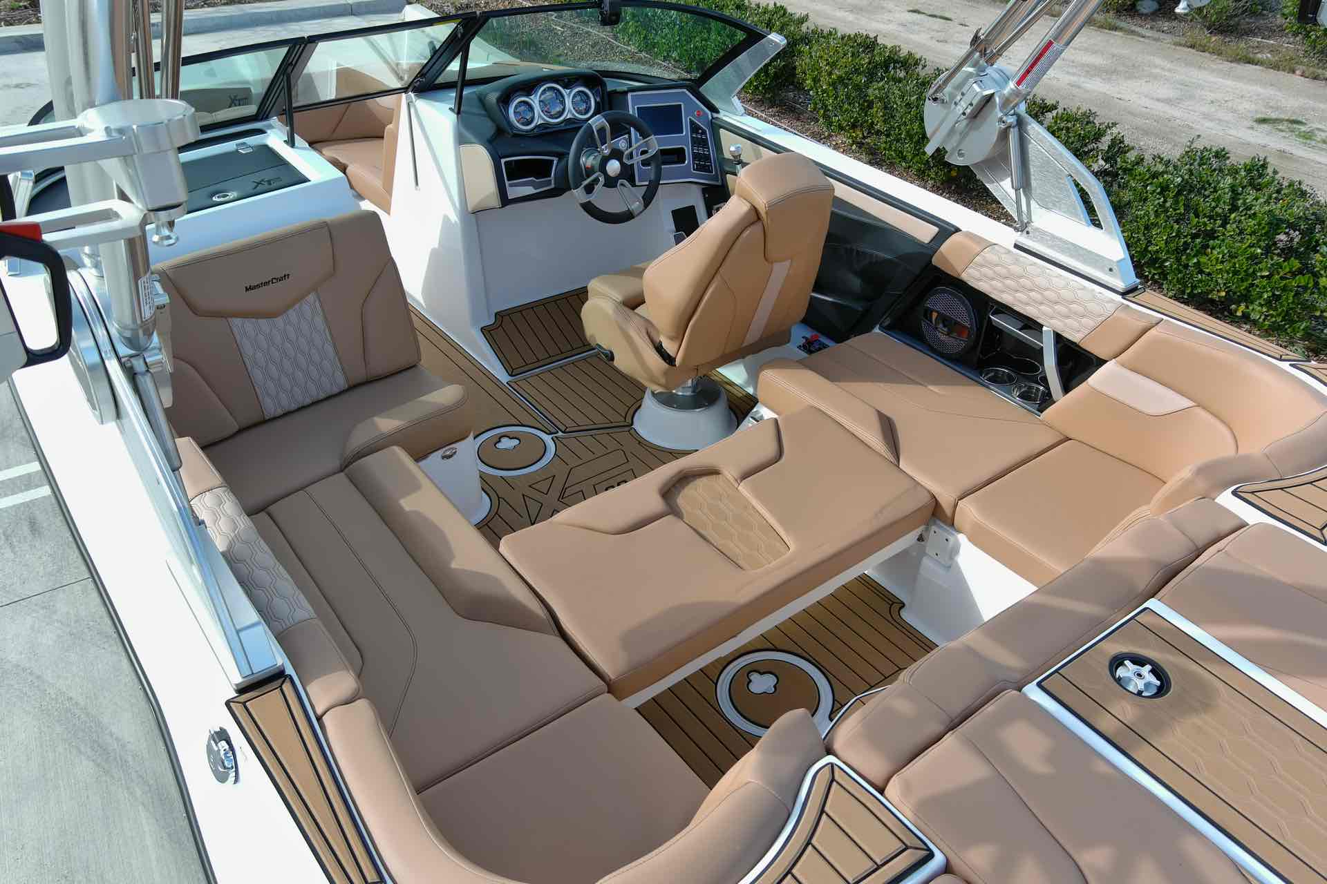 2024 MasterCraft XT20
