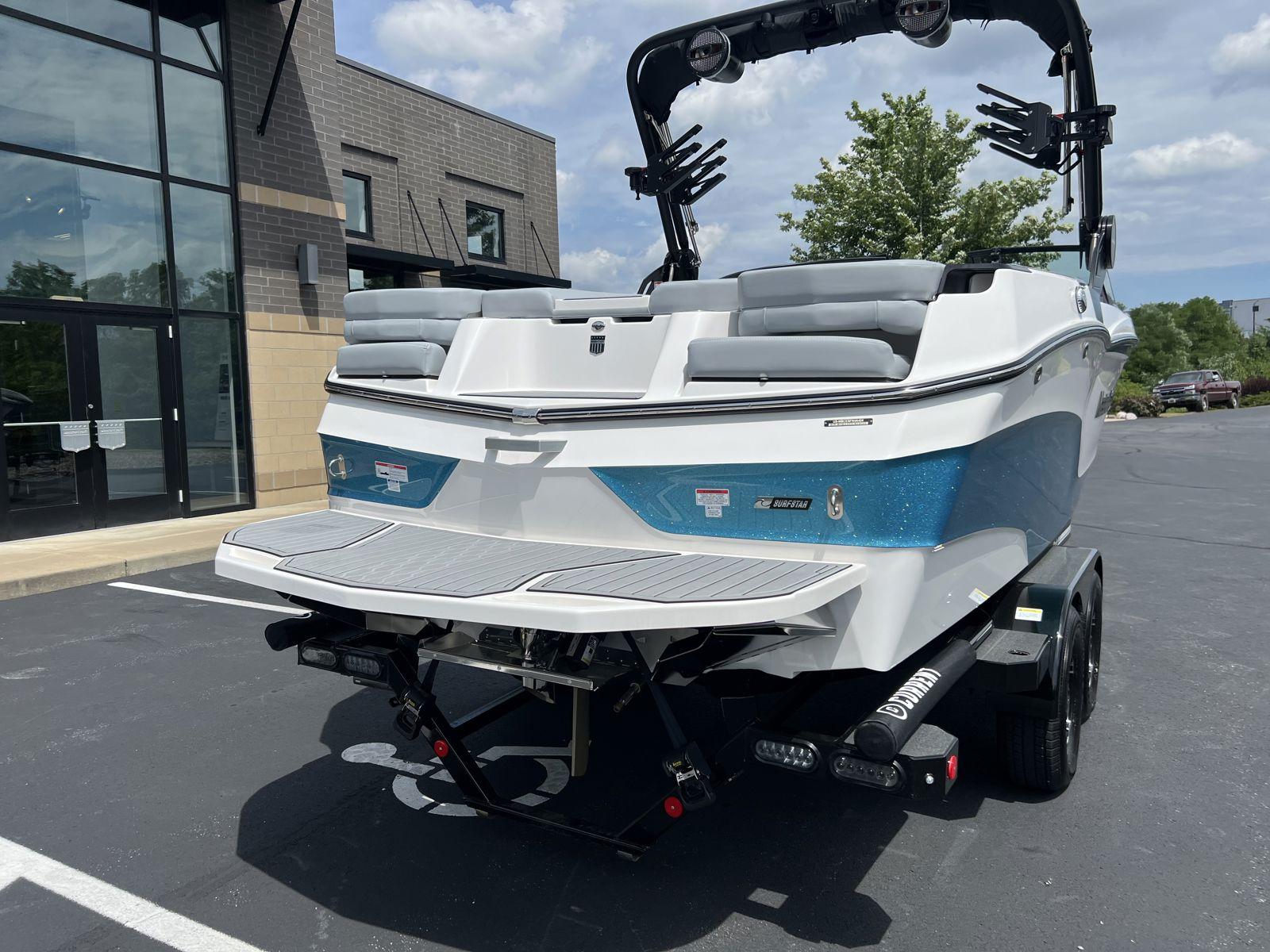 2024 MasterCraft XT23