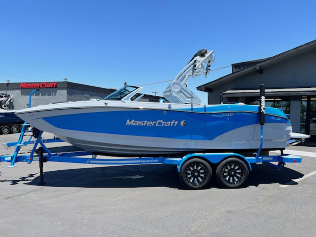 boat.Title