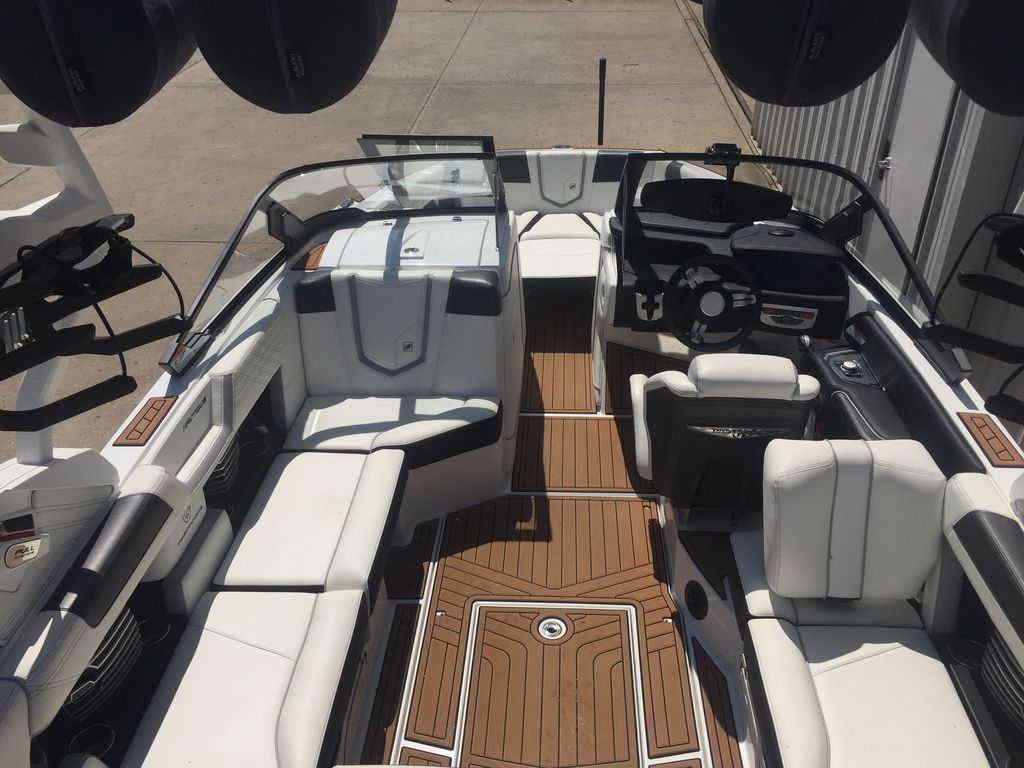 2020 Nautique Super Air Nautique G21
