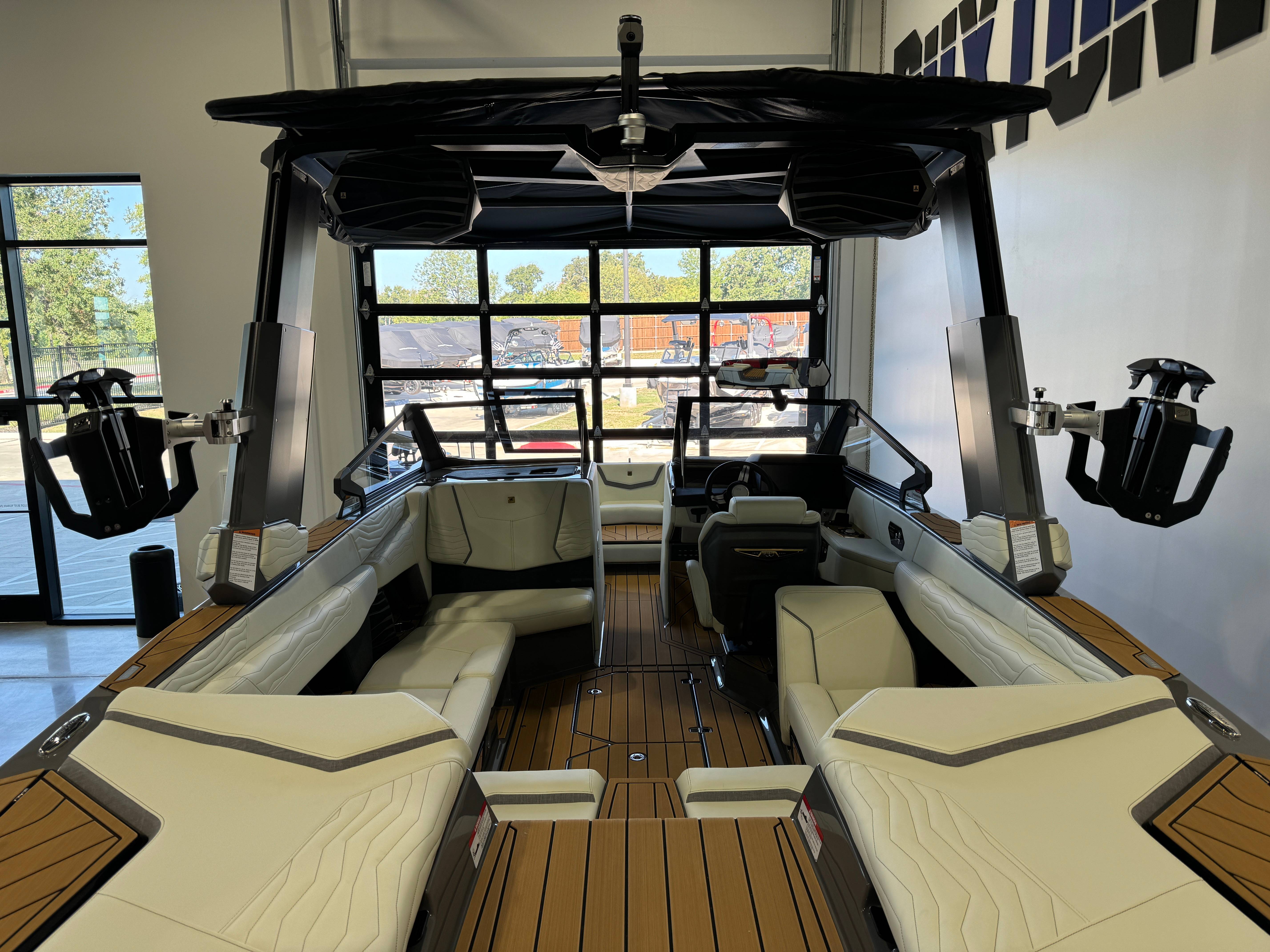 2025 Nautique Super Air Nautique G23