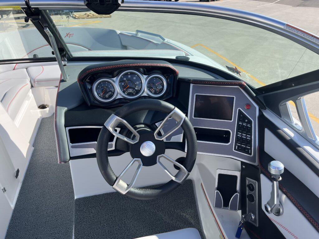 2020 MasterCraft XT22