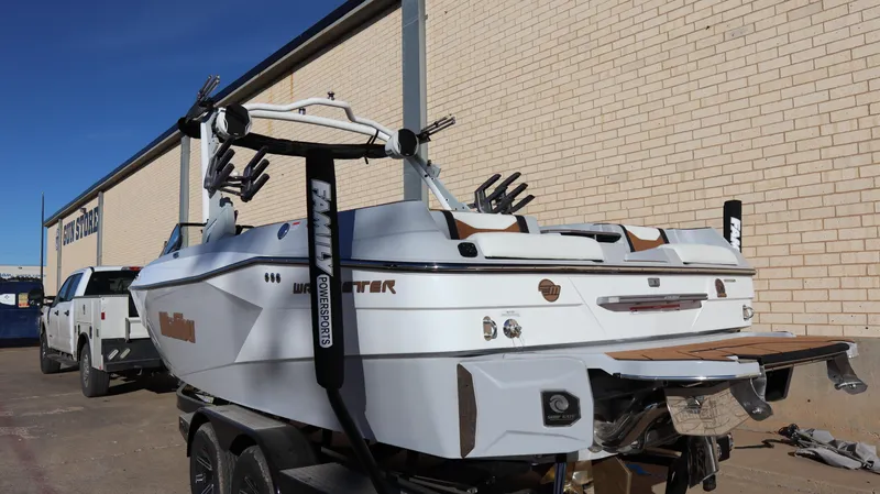 2025 MALIBU WAKESETTER 23 LSV