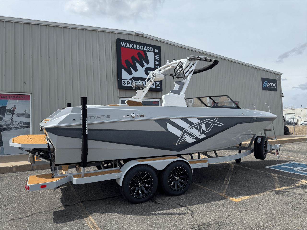 boat.Title